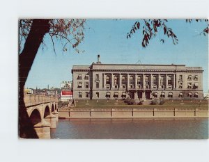 Postcard Municipal Building Des Moines Iowa USA