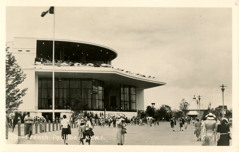 NY - New York World's Fair, 1939. French Pavilion    *RPPC