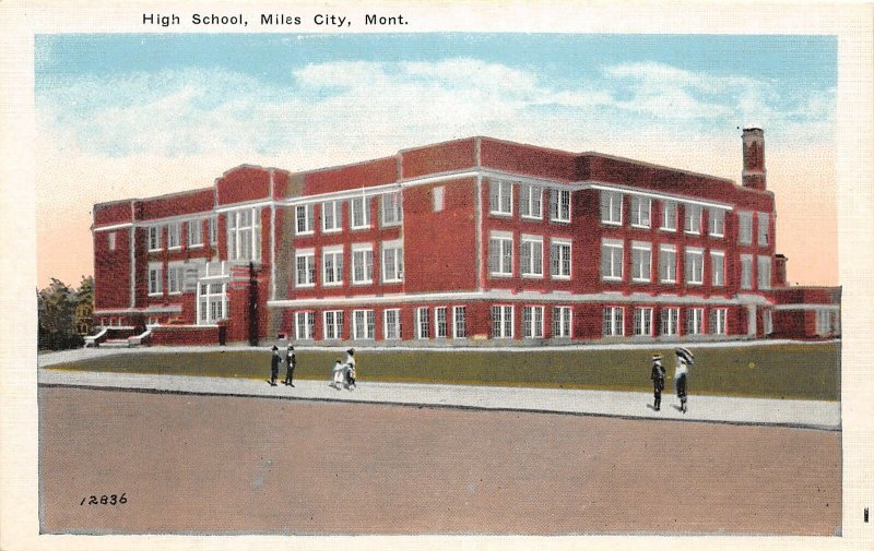 F48/ Miles City Montana Postcard c1920s High School Building