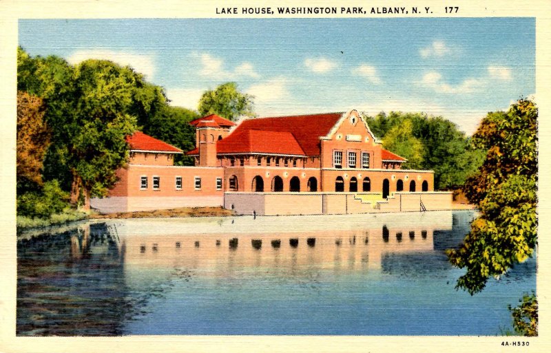 NY - Albany. Washington Park, Lake House