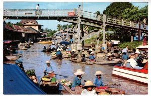 Wooden Bridge, Floating Market Wat Sai, Bang Mot, Bangkok, Thailand