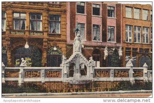 Germany Koeln Heinzelmaennchenbrunnen