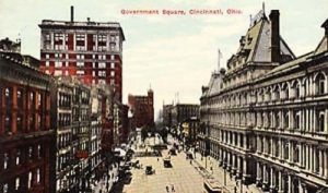 Government Square Cincinnatti Early American USA Ohio Bus Postcard