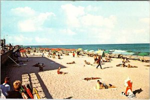 Postcard BEACH SCENE Ocean City Maryland MD AO1269