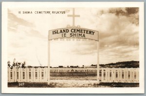 JAPAN IE SHIMA ISLAND CEMETERY RYUKYUS JAPANESE VINTAGE REAL PHOTO POSTCARD RPPC