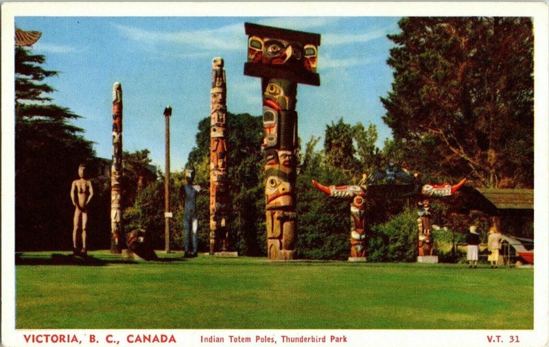 Victoria BC Canada Indian Totel Poles Thunderbird Park Postcard Unposted Vintage