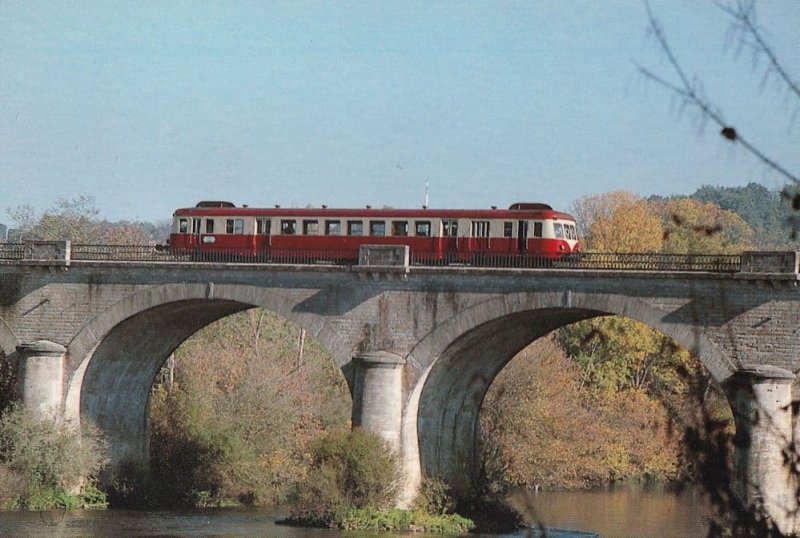 Autorail X 2464 La Dordogne A Le Buissson French Train Postcard