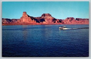 Lake Powell  Gunsight Butte   Utah  Postcard