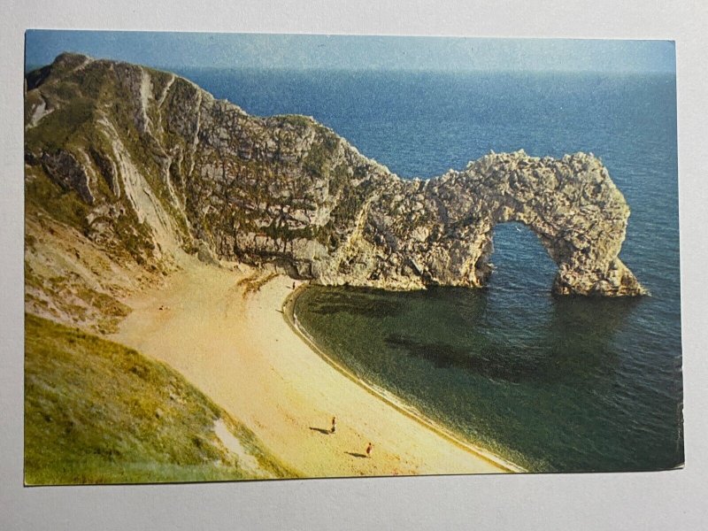 UNUSED  UK POSTCARD -  DURDLE DOOR DORSET    (KK4097) 