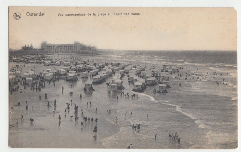 P2668 old postcard ostened vue panoramique de la plage a i,heure des bains