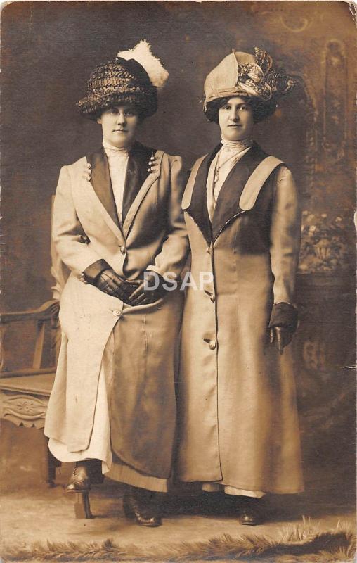 C32/ Canton Ohio Postcard Real Photo RPPC c1910 Well-Dressed Woman Large Hats