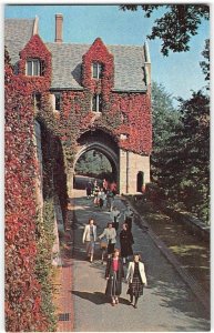WELLESLEY COLLEGE Students & Great Arch GREEN HALL Massachusetts 1950s Postcard