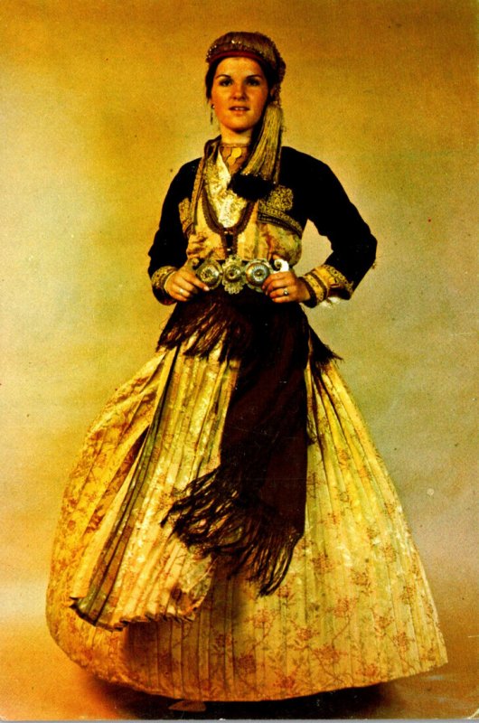 Greece Pyrsos Naoussa Local In Traditional Costume