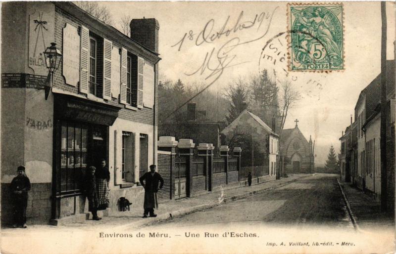 CPA Env. de MÉRU - Une Rue d'ESCHES (259835)