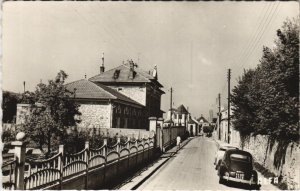 CPA CHENNEVIERES-sur-MARNE - Les écoles Rue de la Mairie (44893)