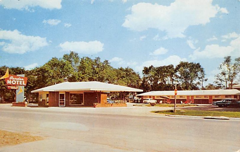 Garden motel US 50 and 83 Garden City Kansas
