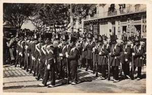 RPPC Le défilé a Oran Photos Hajduska et Sretchkovitch Algeria Vintage Postcard