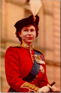 Her Majesty Queen Elizabeth II In Scarlet and Gold Tunic Postcard Z8