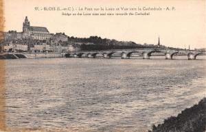 BR72602 le pont sur la loire et vue vers la cathedrale   blois france