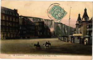 CPA Le TRÉPORT-Le Casino et l'Hotel de la Plage (234923)