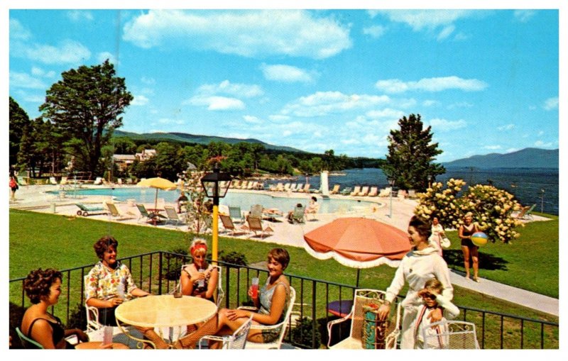 New York  Lake George  Inn and Motor Lodge , poolside