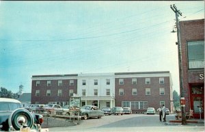 Caribou, ME Maine HOTEL CARIBOU  50's Cars AROOSTOOK COUNTY Advertising Postcard