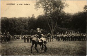 CPA Militaire - COMPIEGNE - 14 Juillet - La Revue (91073)