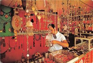 BG14166 jerba houumet souk types folklore  tunisia