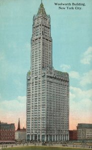 Vintage Postcard Woolworth Building Broadway & Barclay Streets New York City NY