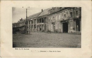 CPA Guerre Military DOULLENS Rue de la gare (807198)