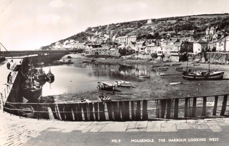 MOUSEHOLE CORNWALL UK THE HARBOUR LOOKING WEST PHOTO POSTCARD