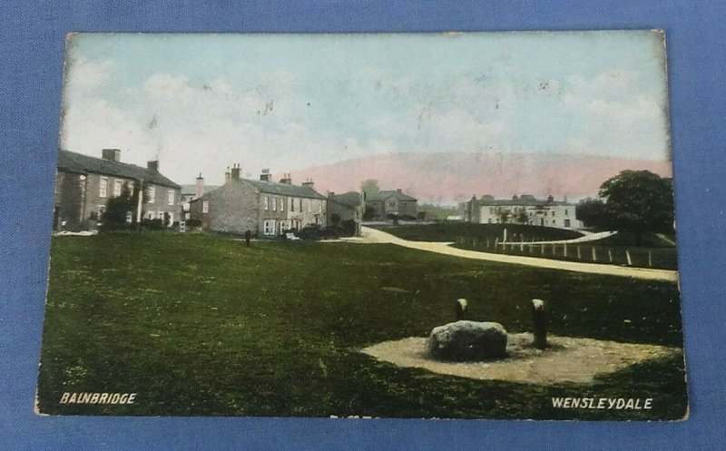  Vintage Postcard Bainbridge Wensleydale Yorkshire G1F