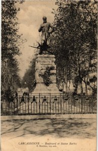 CPA Carcassonne Boulevard et Statue Barbes FRANCE (1012728)