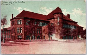 Pillsbury Building At The University Of Minnesota Minneapolis Minnesota Postcard