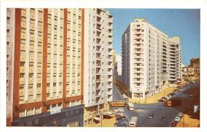 B84941 edificio sobre la avenida agraciada bus tramway    montevideo  uruguay