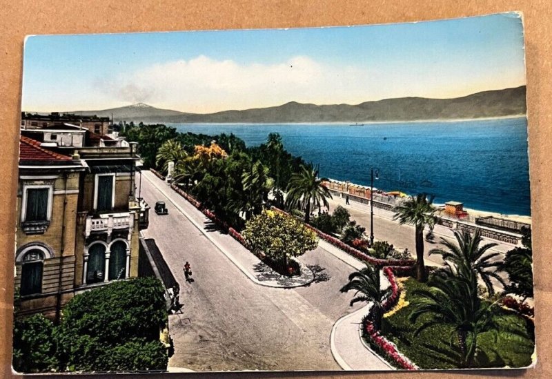 UNUSED POSTCARD -  PROMENADE ALONG THE SEA, REGGIO CALABRIA, ITALY