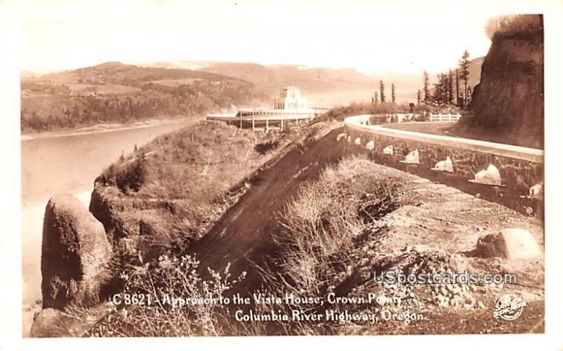 Approach to the Vista House - Columbia River Highway, Oregon