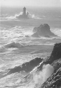 B51544 Phares Lighthouse Tempete sur la Pointe du Raz  france