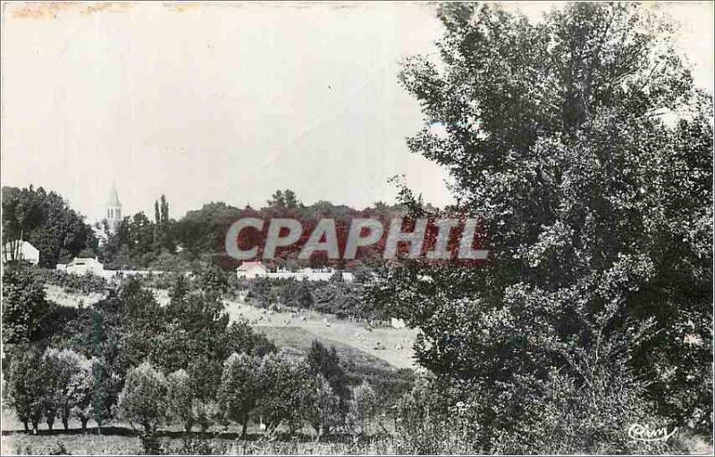 Postcard Modern Villecresnes (S & O) Tower of Villecresnes and Valley View Ro...