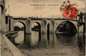 CPA VILLENEUVE-sur-LOT - Pont sur le Lot (650760)