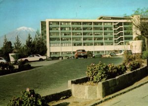 VINTAGE CONTINENTAL SIZE POSTCARD HOSPITAL DEL EMPLEADO PERU