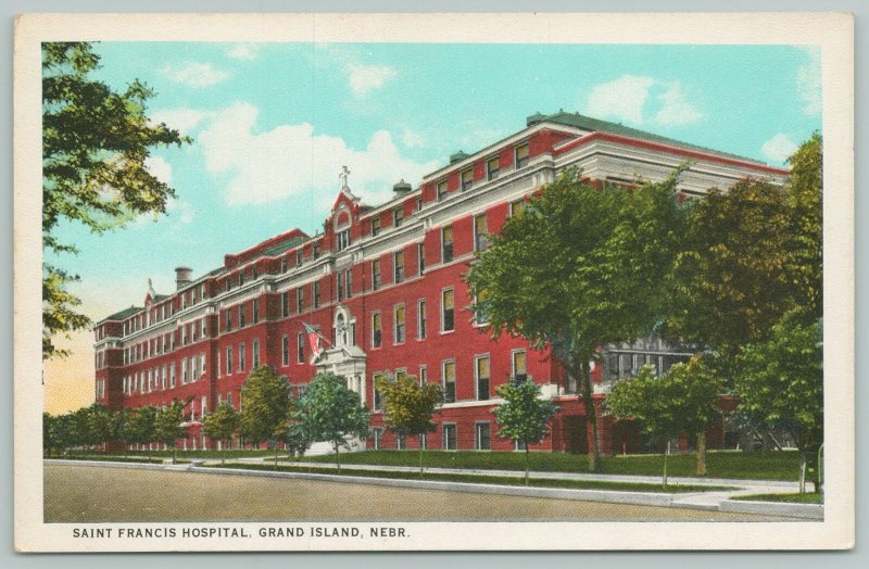 Grand Island Nebraska~Saint Francis Hospital~1920s Postcard