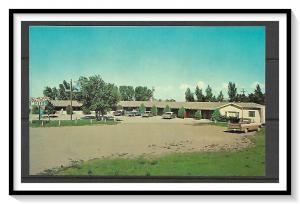 Colorado, Cheyenne Wells - Trail In Motel - Classic Cars - [CO-034]