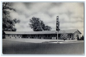 c1940's Uptown Motel Exterior Roadside Signage Effingham Illinois IL Postcard