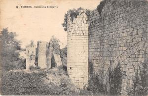 BF8264 poitiers ruines des remparts france       France