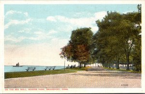 Connecticut Bridgeport Seaside Park On The Sea Wall