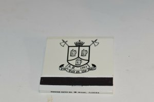 The Pub on the Mall Freeport Grand Bahama The Bahamas 30 Strike Matchbook