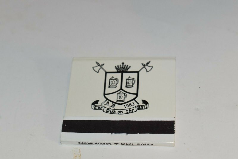 The Pub on the Mall Freeport Grand Bahama The Bahamas 30 Strike Matchbook