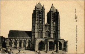 CPA Noyon- Facade de la Cathedrale FRANCE (1020554)