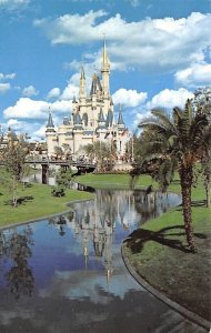 Cinderella Castle fantasyland Disneyland, CA, USA Disney Unused 